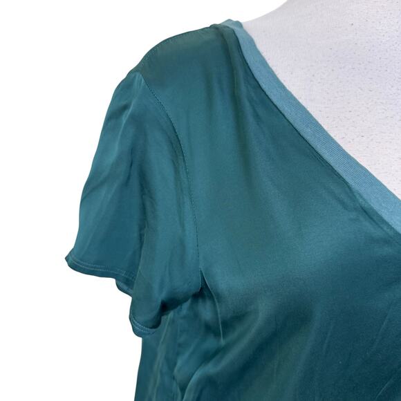 NATION LTD. June Hammered Satin V Neck Short Sleeve T Shirt Green SMALL - Picture 8 of 12